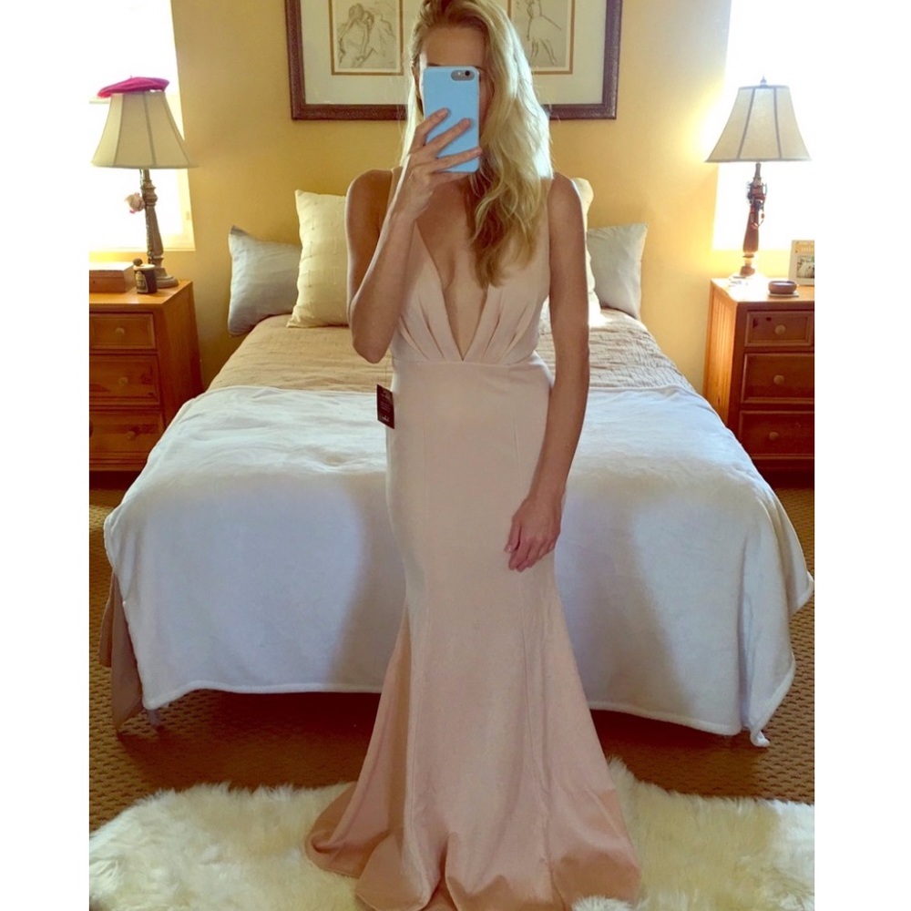 New Lulu’s Sexy Blush Cocktail Bridal Dress Small - Picture 1 of 8